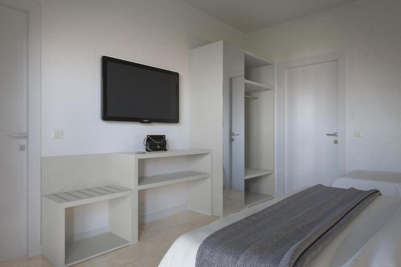 Aron Hotel Rimini Bagian luar foto