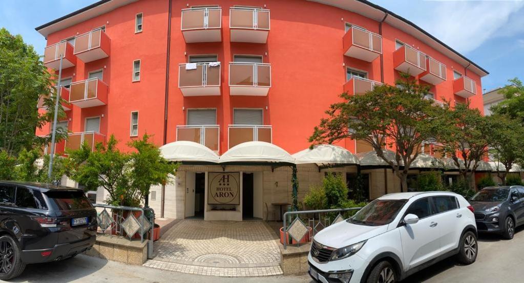 Aron Hotel Rimini Bagian luar foto