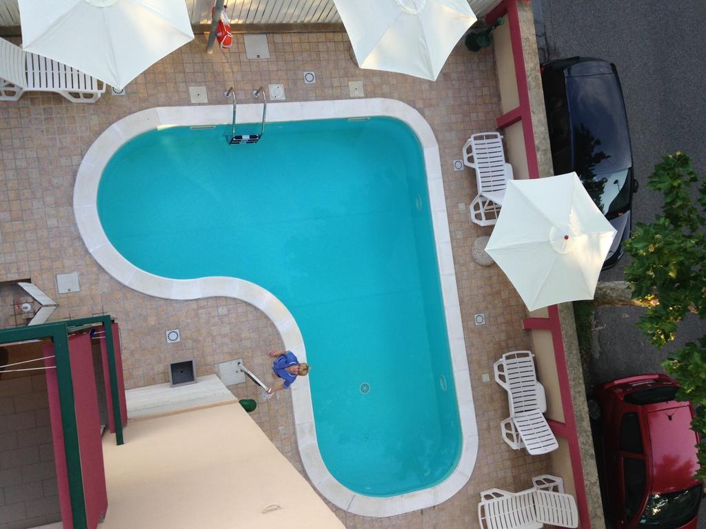 Aron Hotel Rimini Bagian luar foto